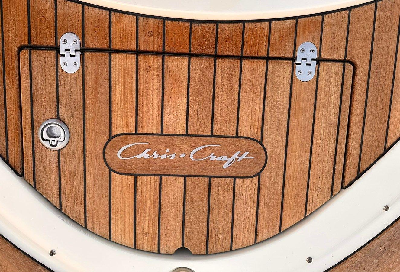 Chris-Craft Launch 28 2013 - Chris-Craft