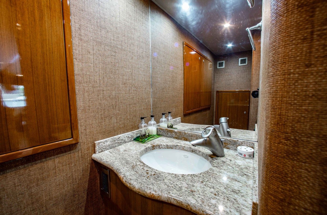 Лучшие предложения покупки яхты CURIOUS GEORGE - VIKING