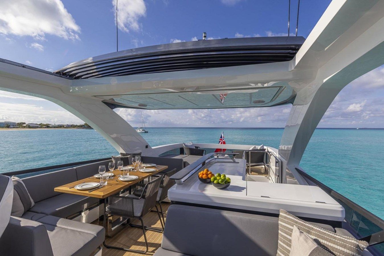 Buy a yacht Pearl 72