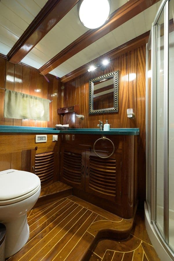 Лучшая цена на ENTRE CIELOS - SU MARINE