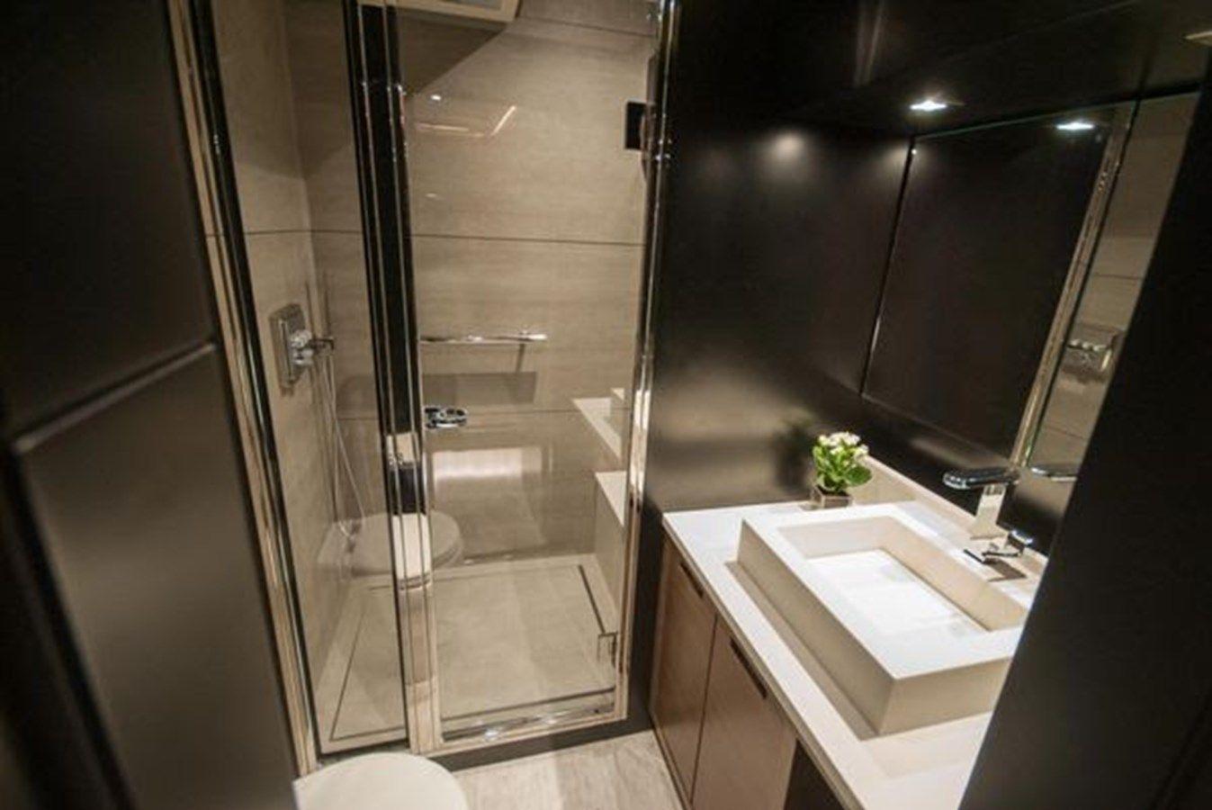 Стоимость яхты 2027 MCP Global Exp 68