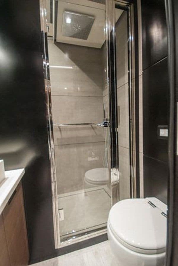 Продажа яхты 2027 MCP Global Exp 68 2027