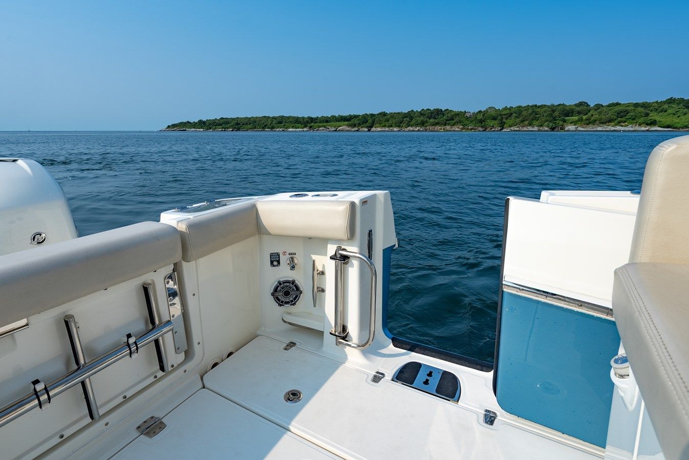 Купить яхту BLUE SKIES - Boston Whaler в Shestakov Yacht Sales