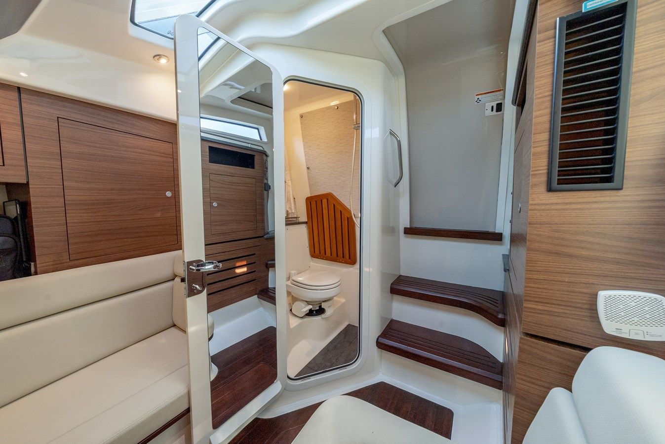 BLUE SKIES 350 EX Realm