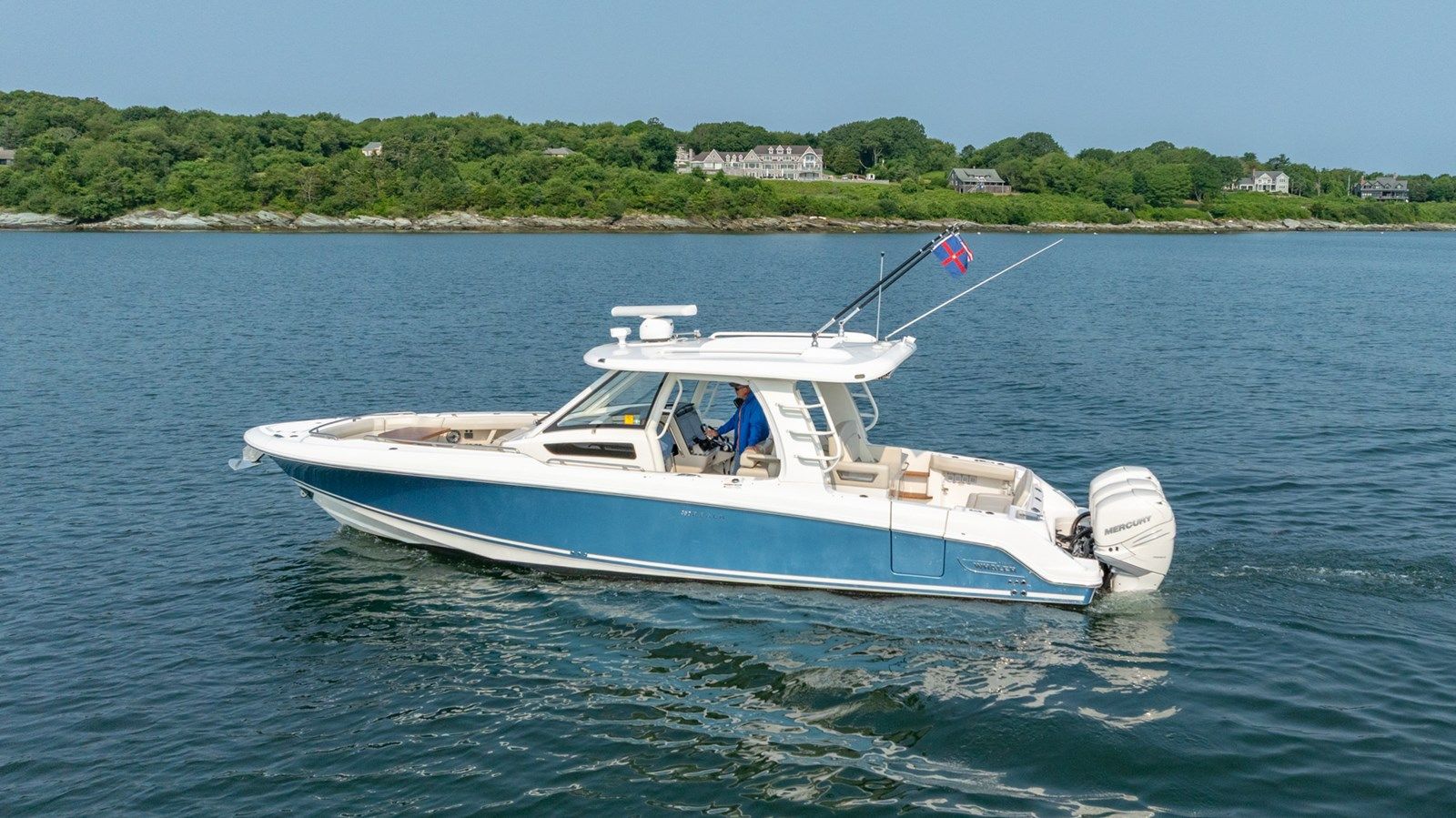 BLUE SKIES - Boston Whaler
