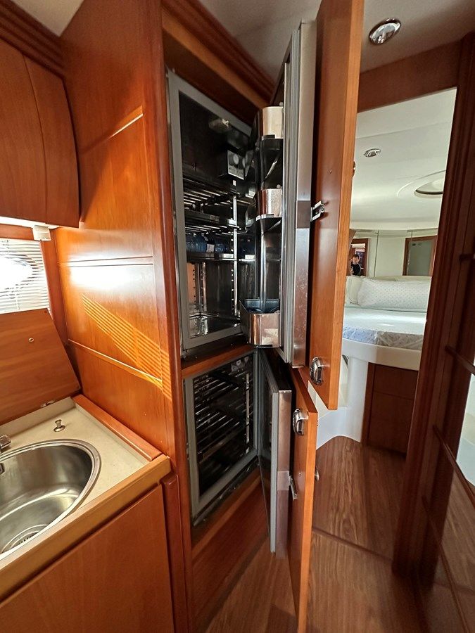 Продажа яхты ARKADIA - PERSHING