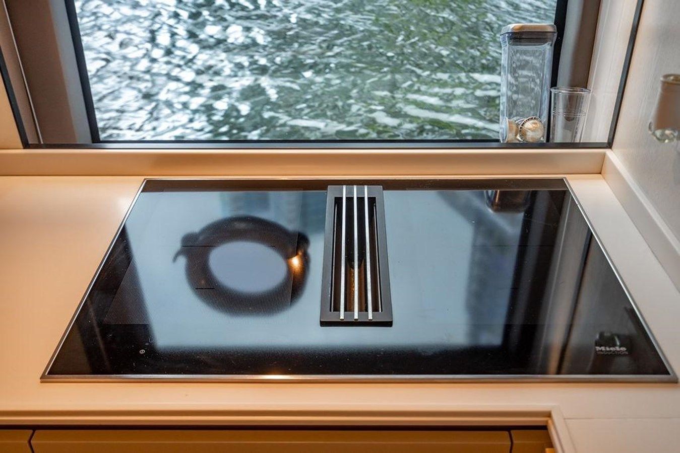 Стоимость яхты Snack Money