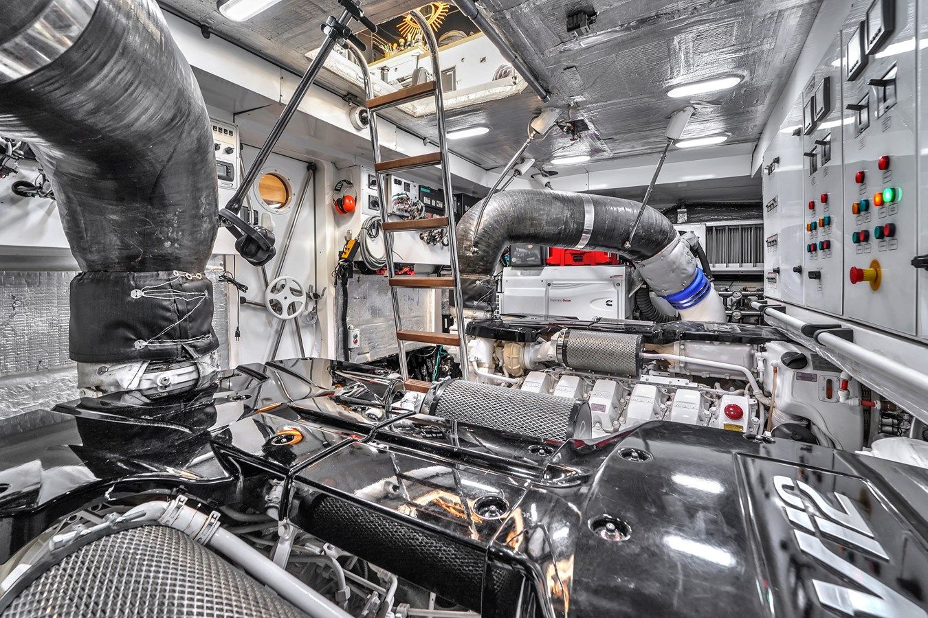 the best price on OKEAN 80 - OKEAN YACHTS