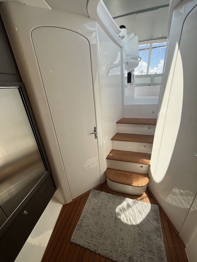 NET LOSS 477 Evolution yacht sale