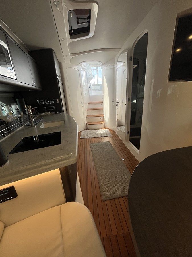 Buy a yacht NET LOSS 477 Evolution