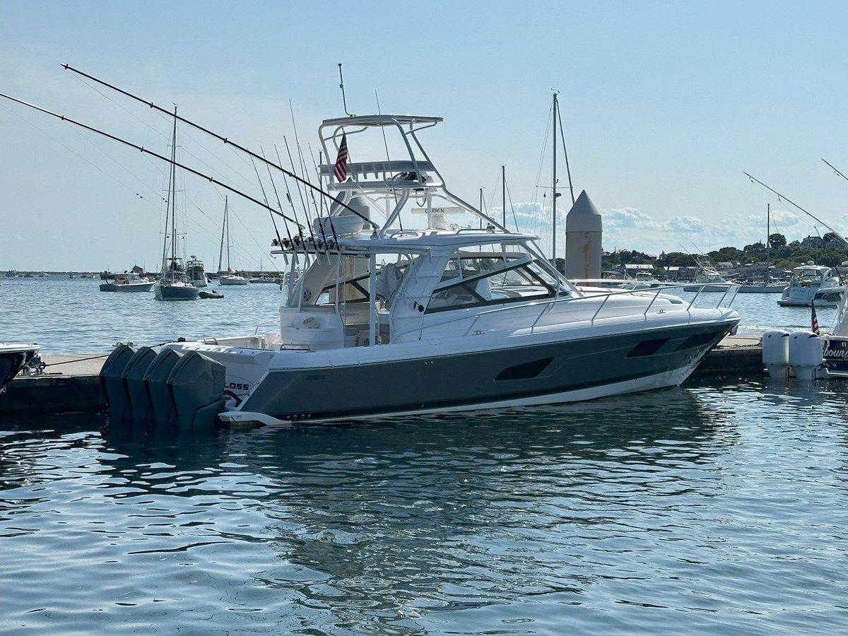 Buy a NET LOSS 47 at Shestakov Yacht Sales