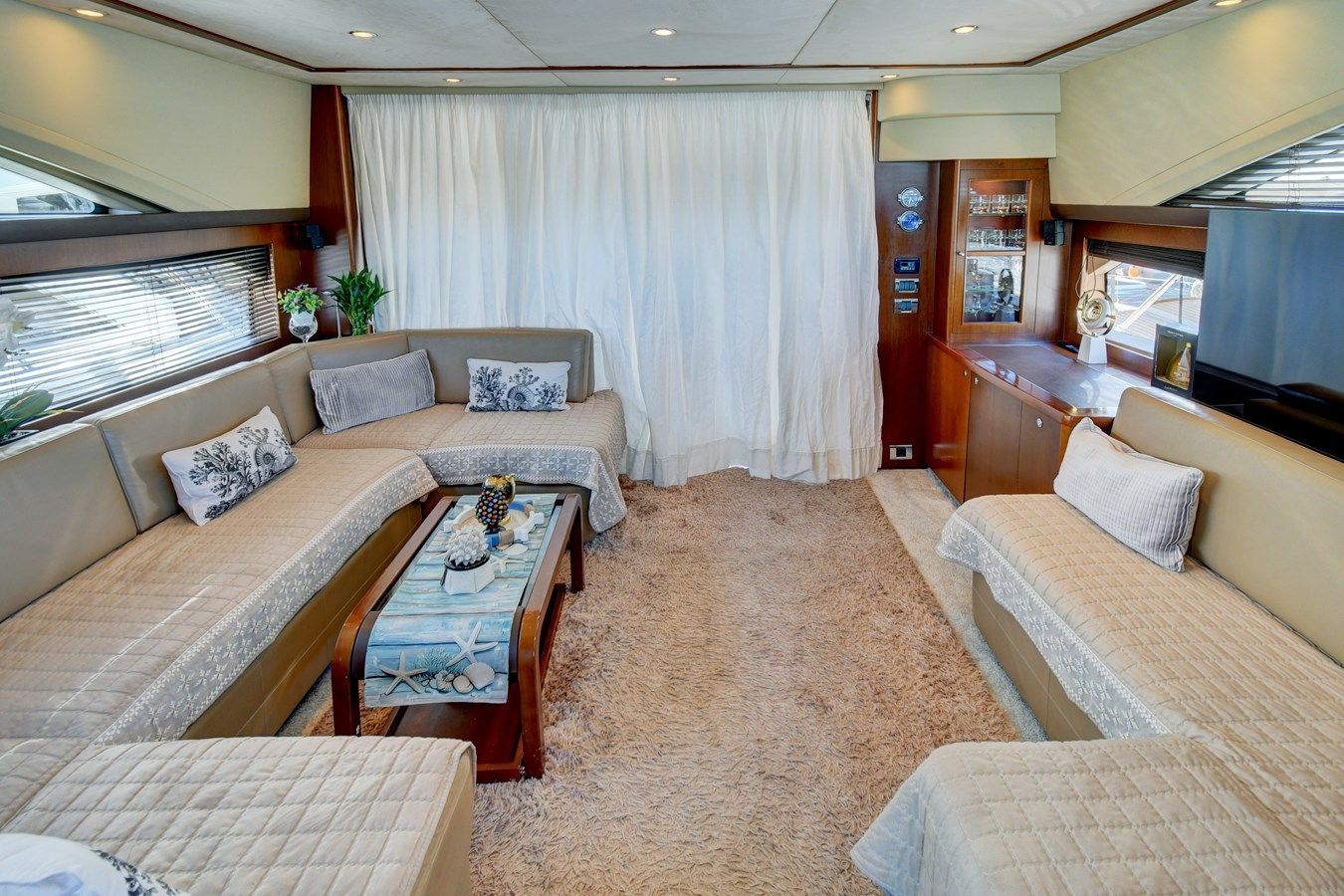 the best price on Princess 62 2009