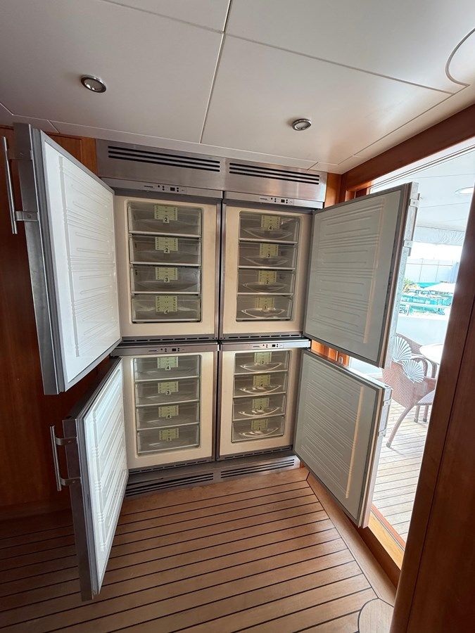 Sunrise 108 yacht sale