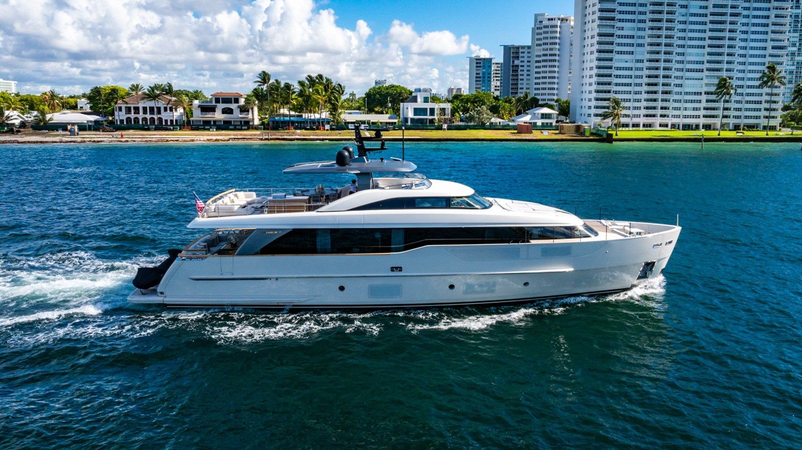 Buy a Midlife Muse 90 at Shestakov Yacht Sales