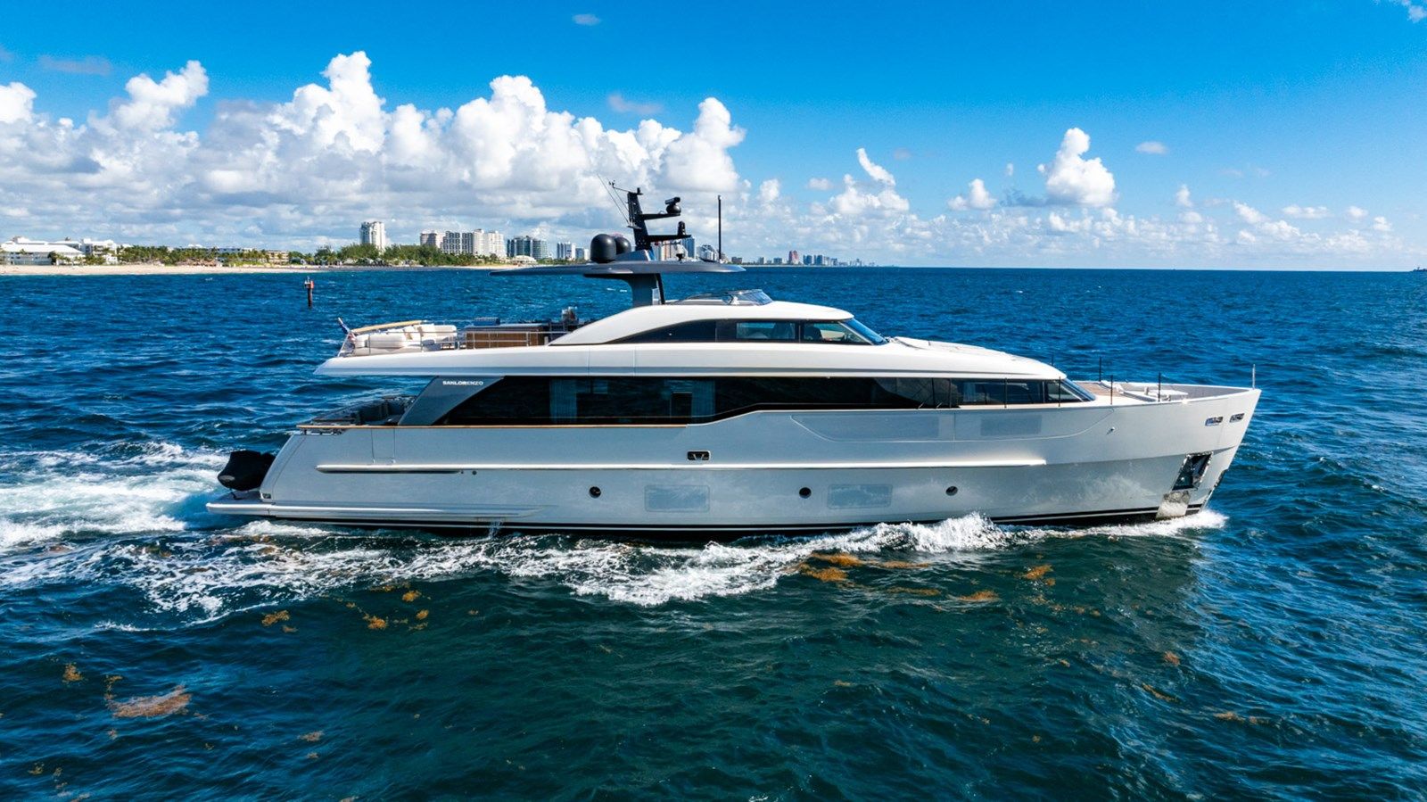 best yacht sales deals Midlife Muse 90
