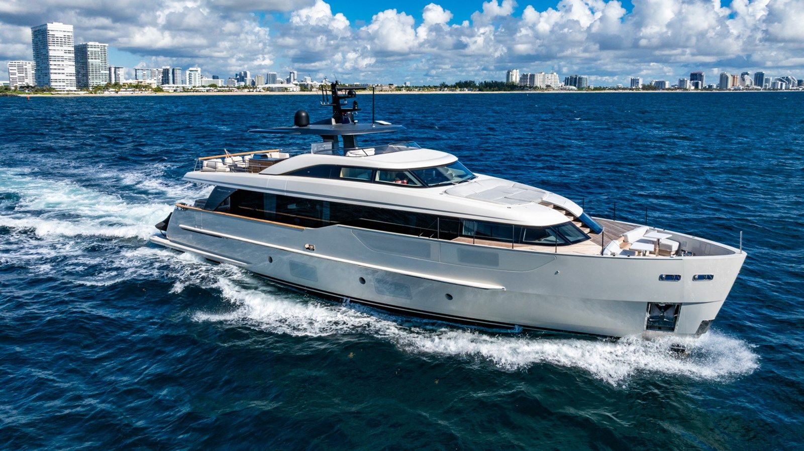 Buy a yacht Midlife Muse - Sanlorenzo