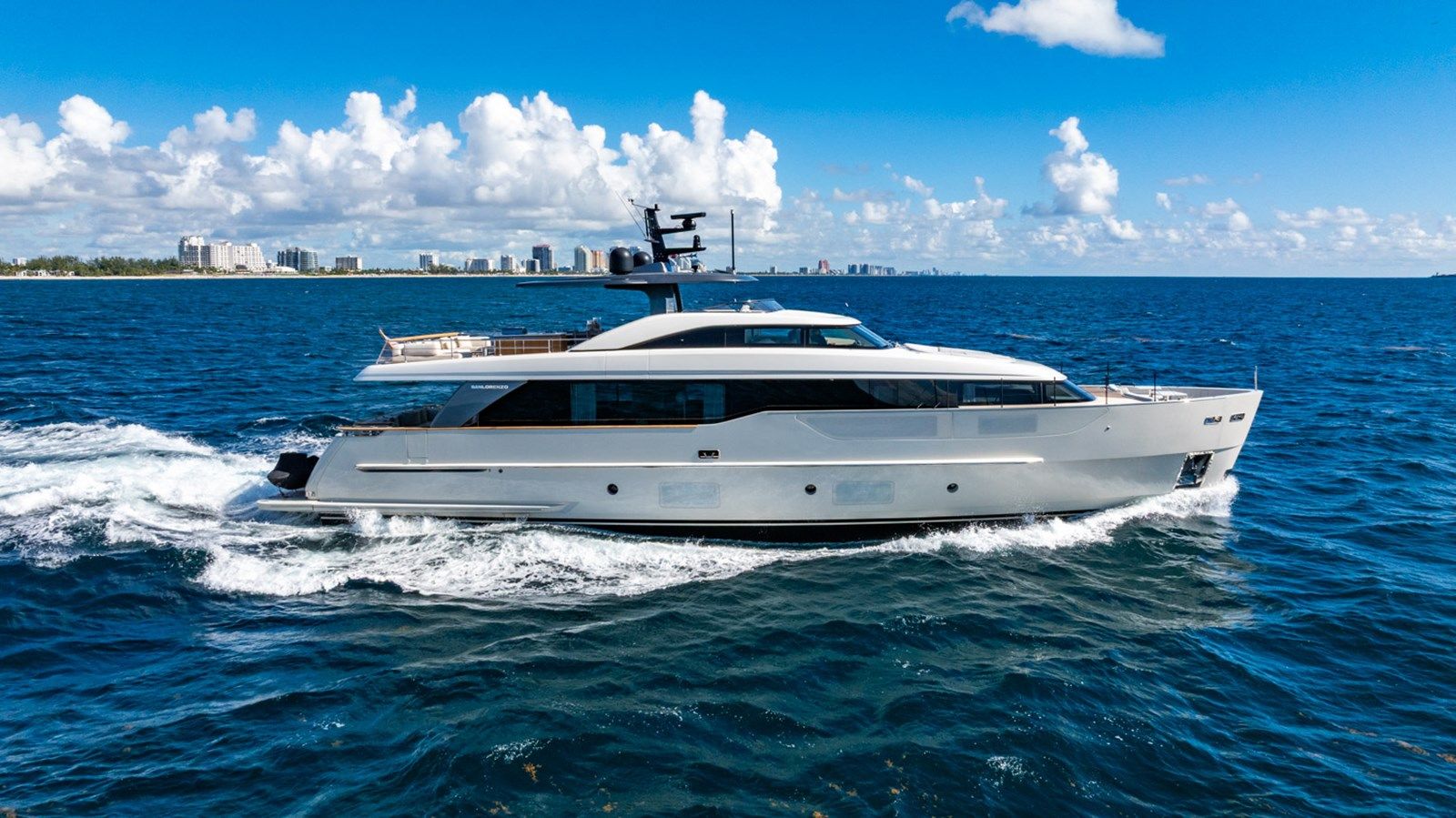 Buy a Midlife Muse SD90 at Shestakov Yacht Sales
