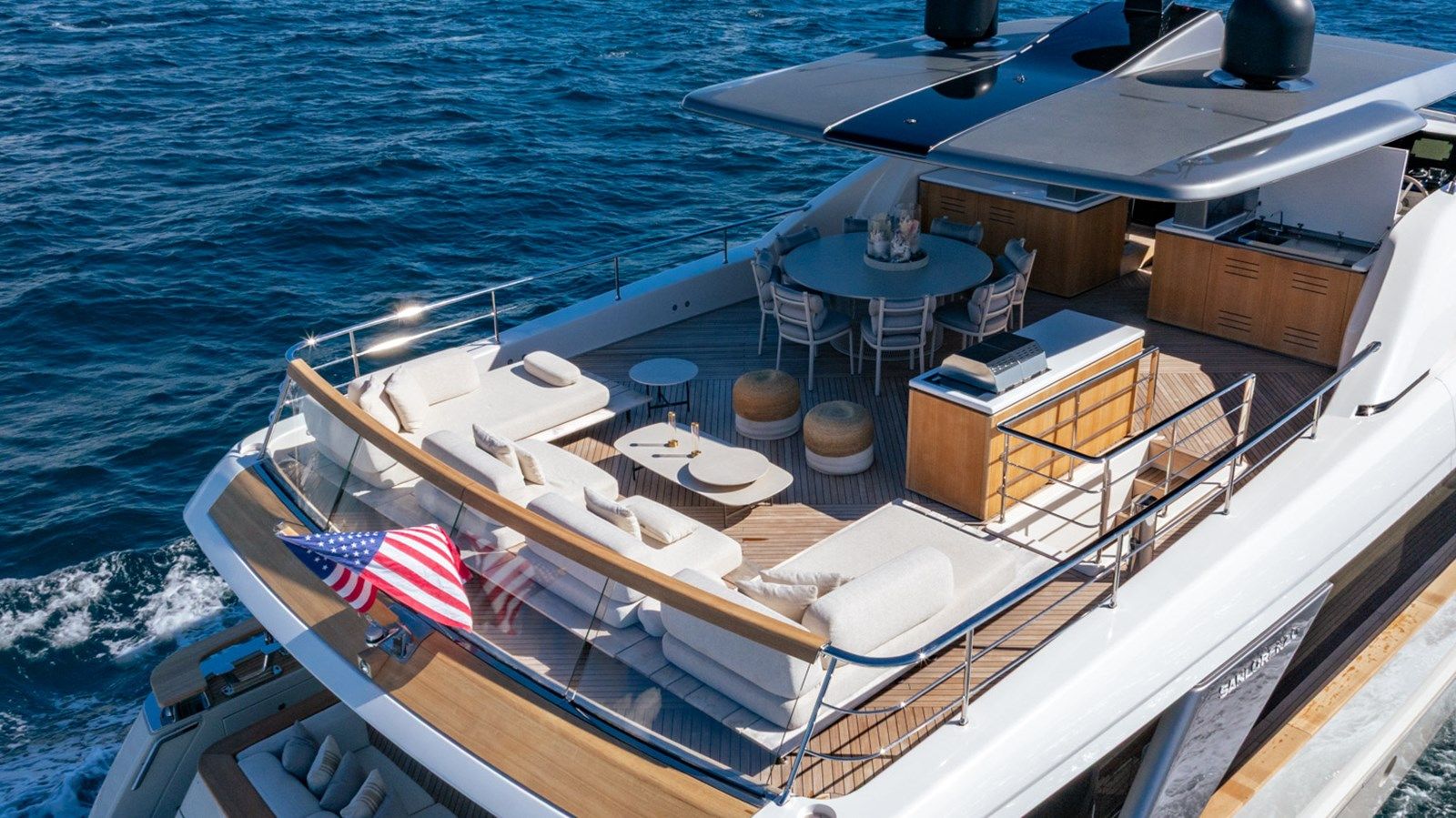 best yacht sales deals Midlife Muse SD90