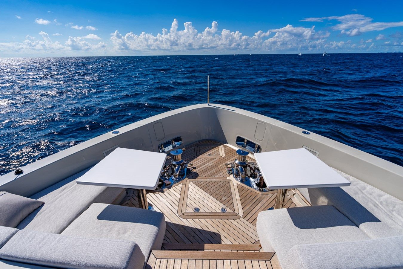 the best price on Midlife Muse 90