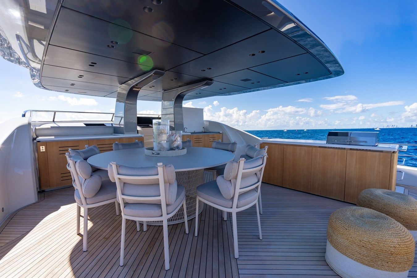 best yacht sales deals Midlife Muse 90