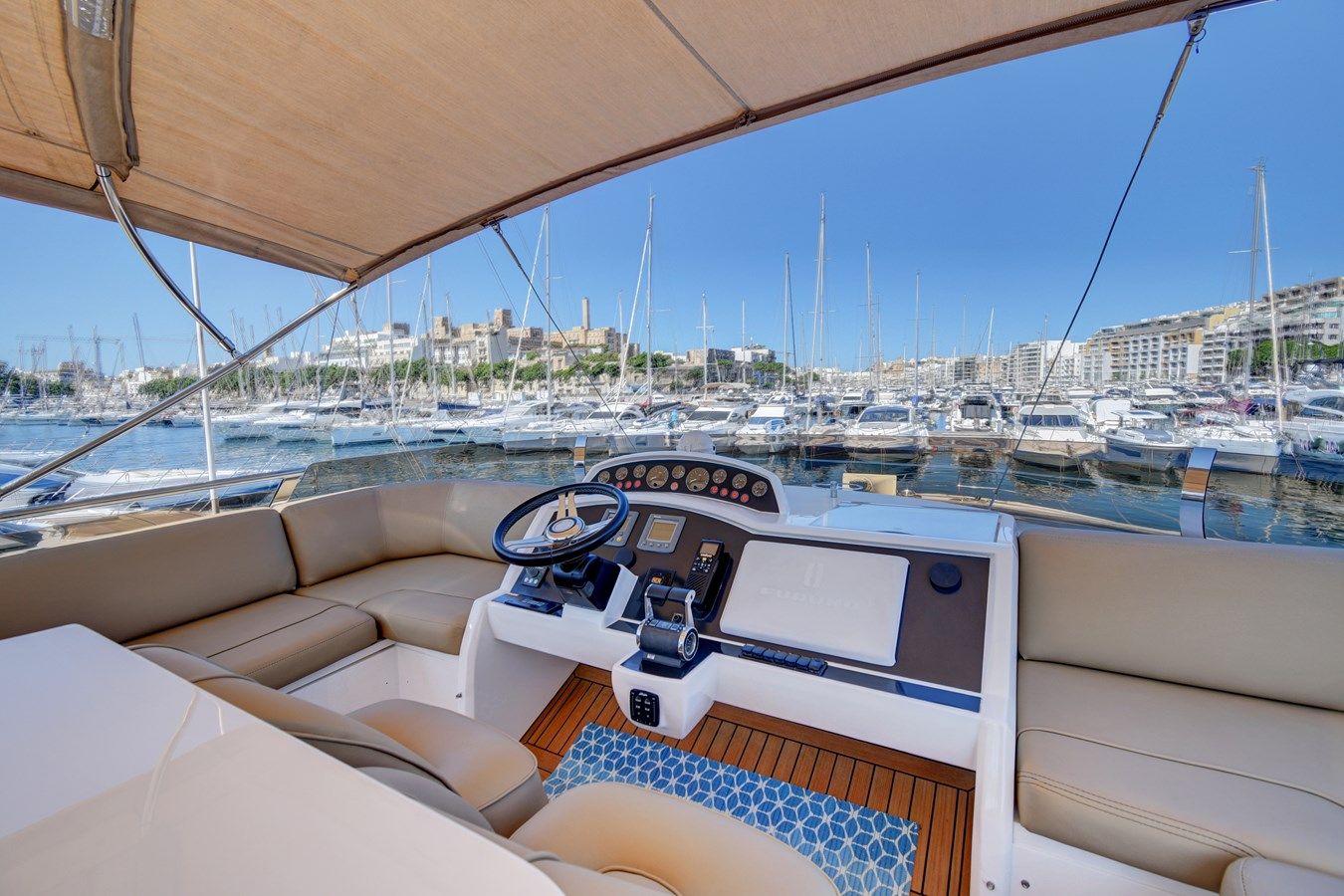 Buy a yacht Princess 62 - PRINCESS