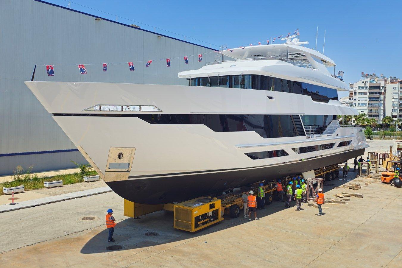 the best price on E Series 125 Hargrave Superyachts MY RESONANCE 2026