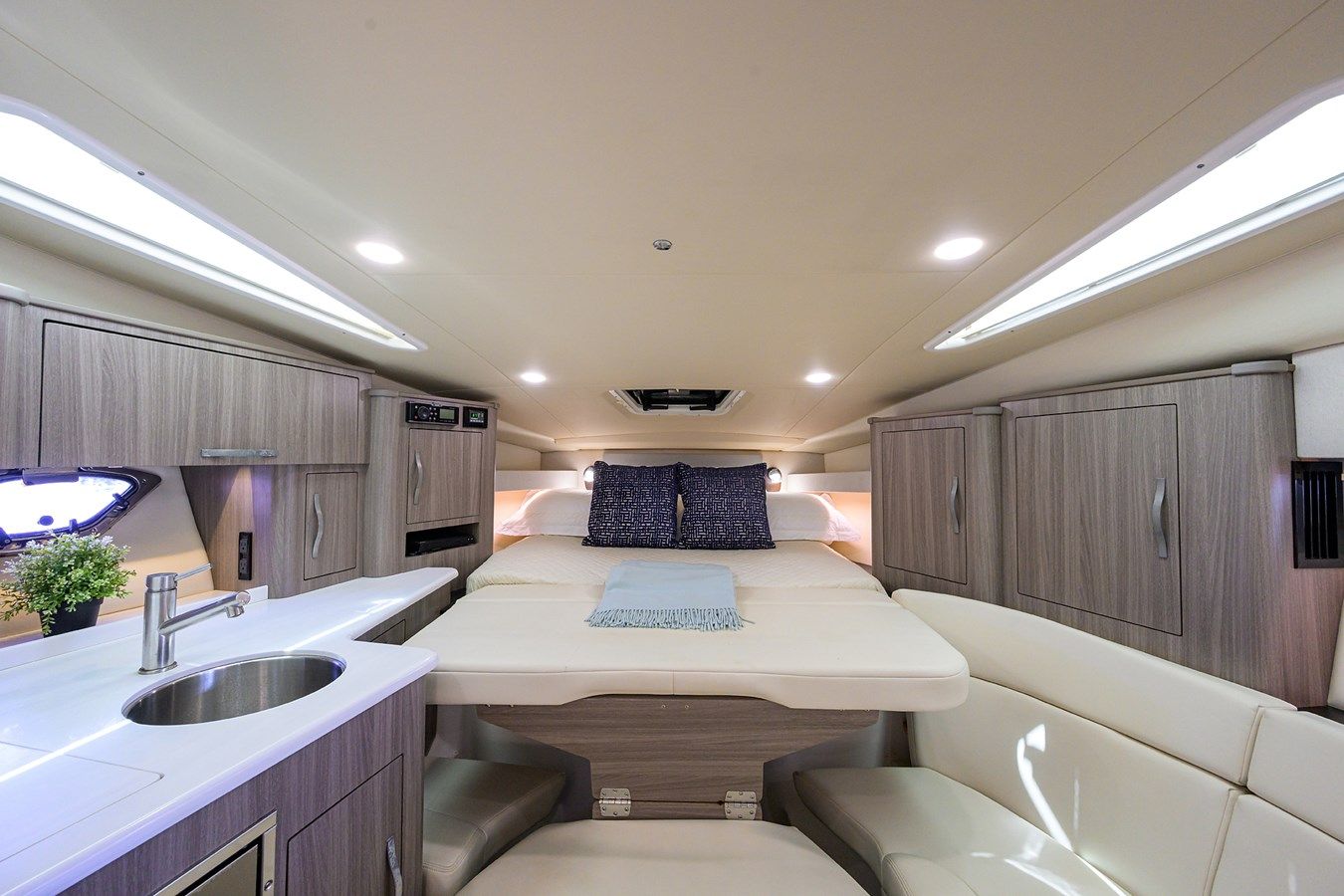 DAMN DADDY 35 yacht sale