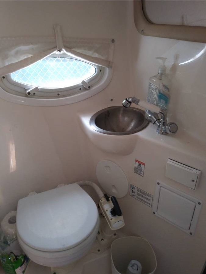 - - RINKER yacht sale