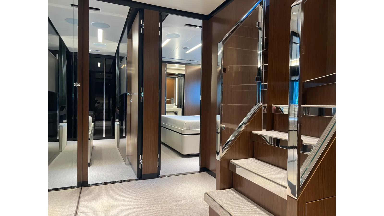 the best price on Corsaro Super - RIVA YACHT