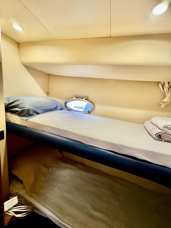 the best price on AZIMUT 46 2005