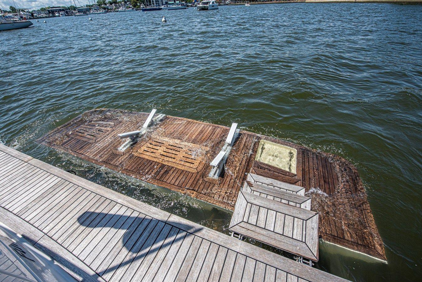 Buy a yacht Bob 'N Around - SEA RAY