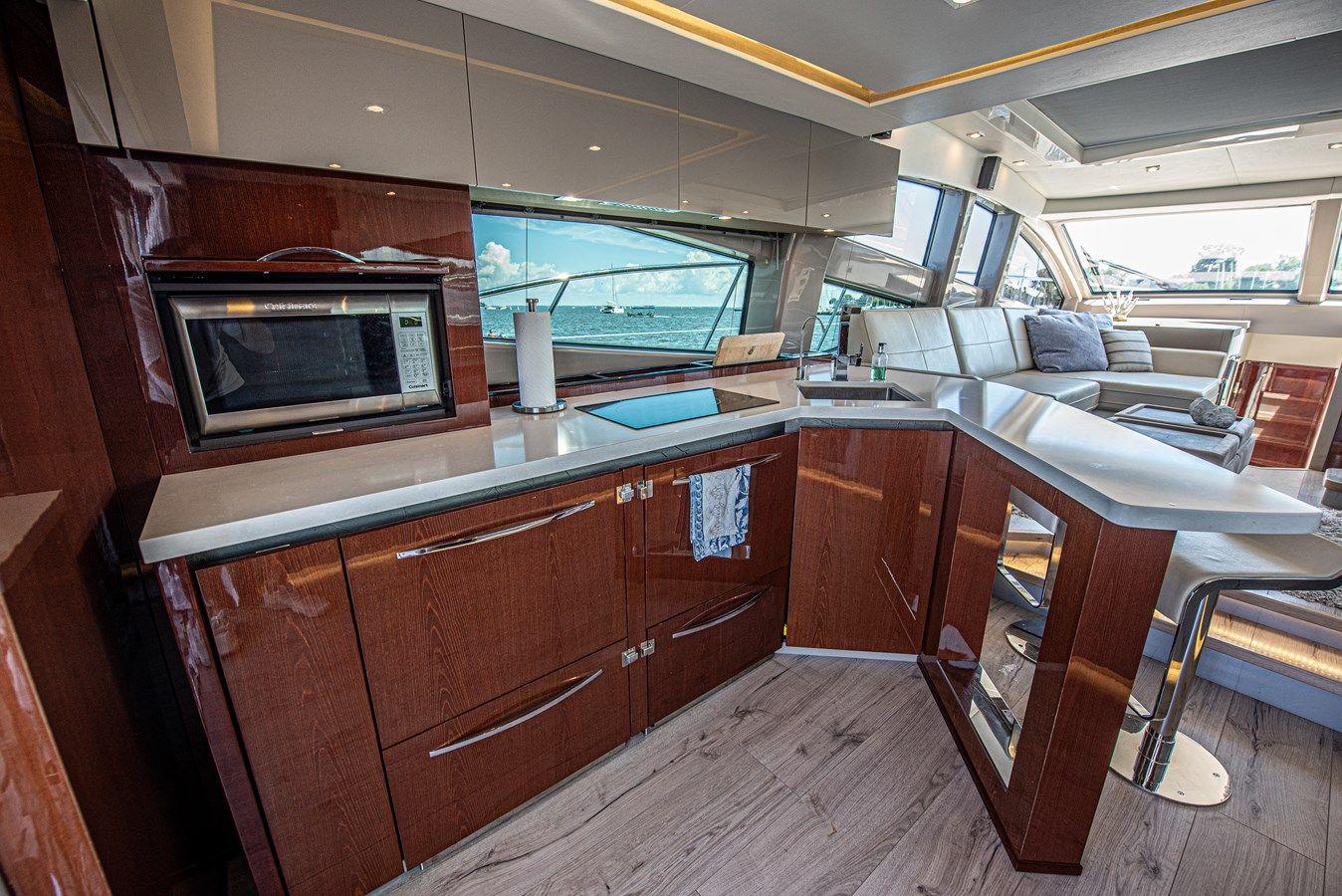 best yacht sales deals Bob 'N Around L550