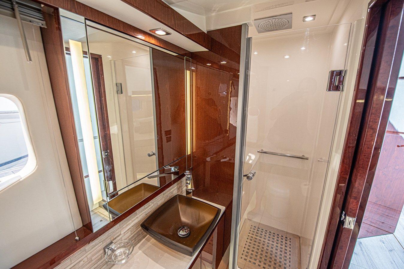 the best price on Bob 'N Around 2018