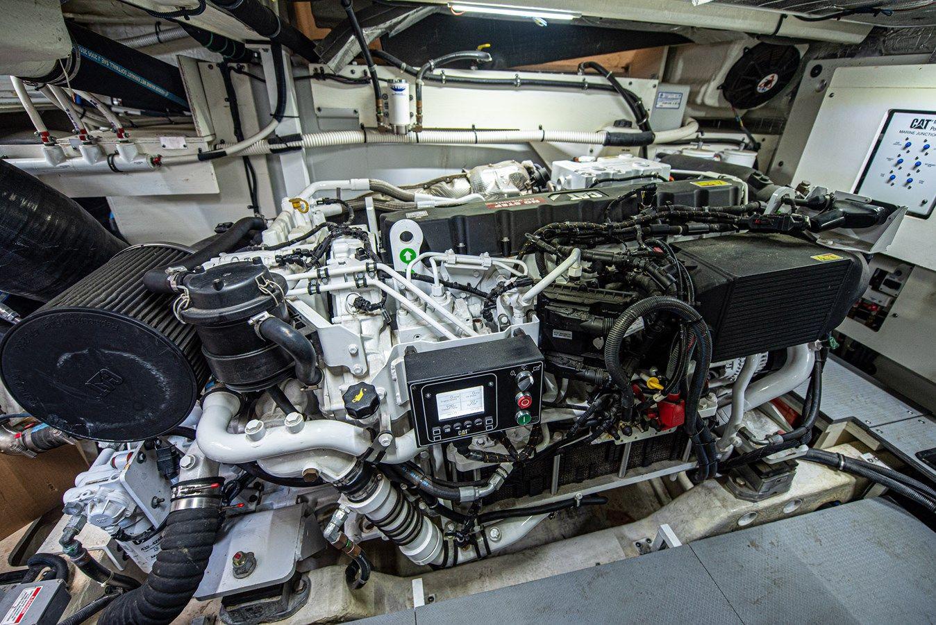 best yacht sales deals Bob 'N Around - SEA RAY