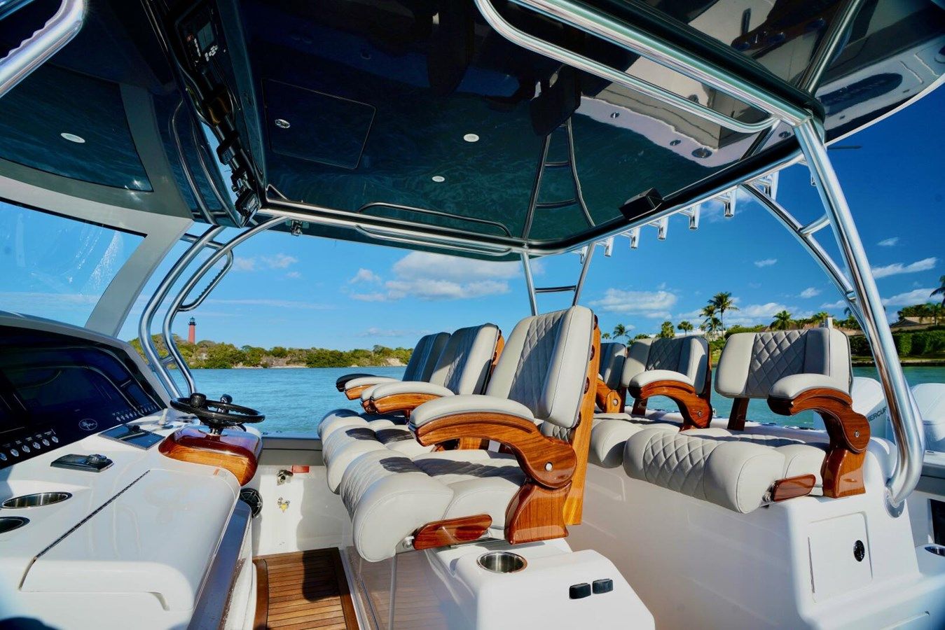 Buy a yacht Rhyde V46