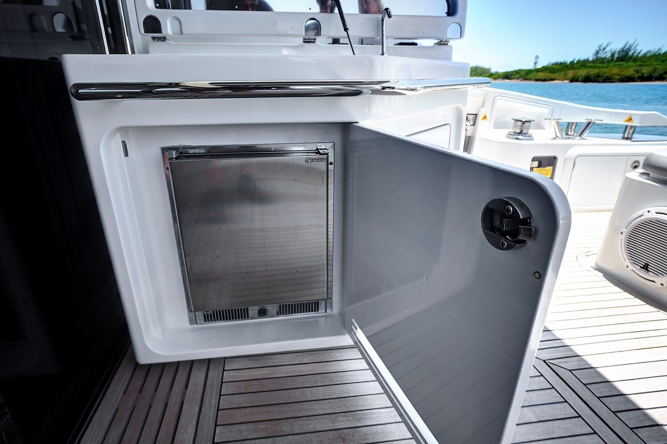 Стоимость яхты LITHIUM 55S