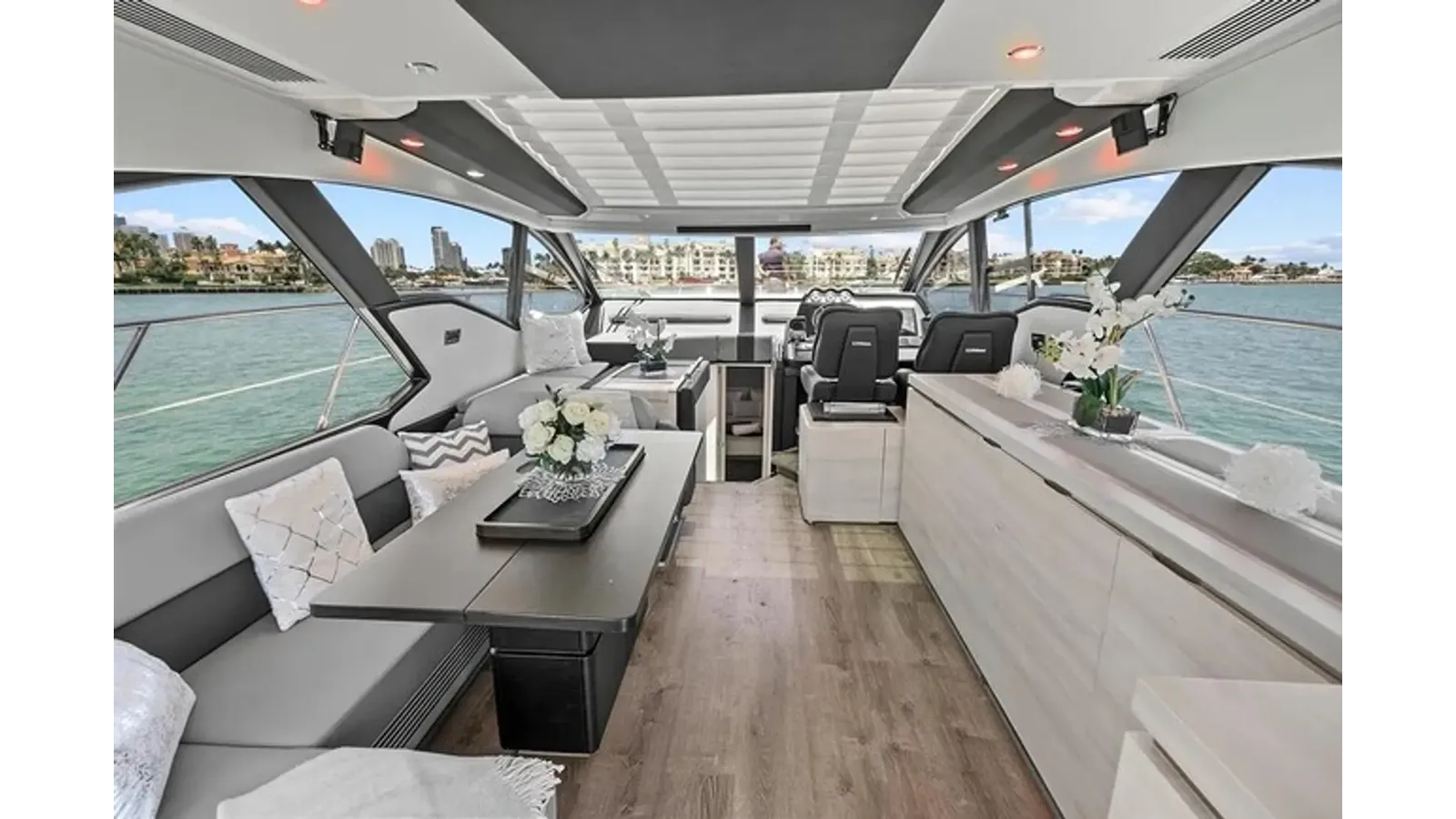 Лучшие предложения покупки яхты LITHIUM 54