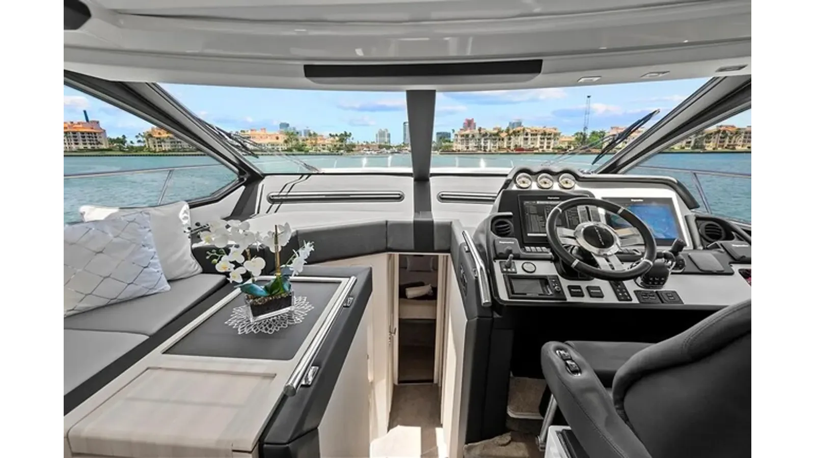 Продажа яхты LITHIUM - Azimut Yachts