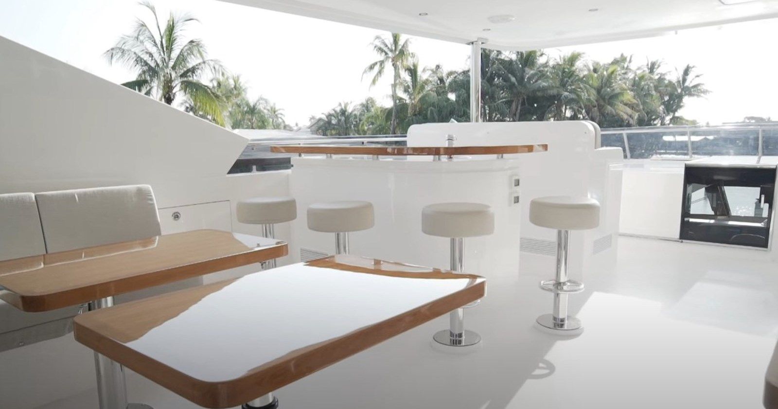 Продажа яхты LOLA T 101