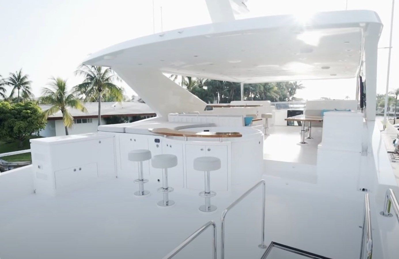 Стоимость яхты LOLA T