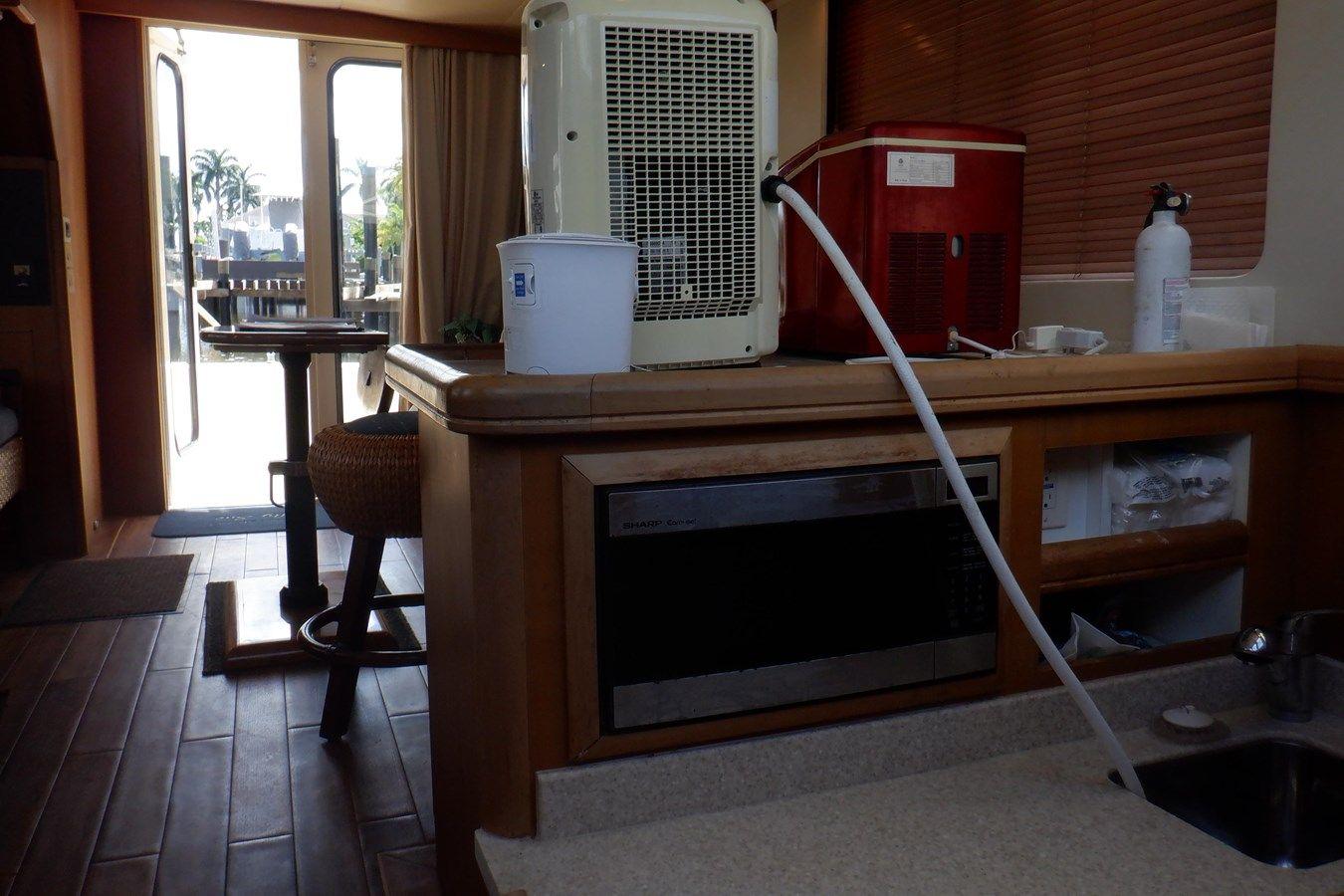 Лучшая цена на Betty Sue 2006