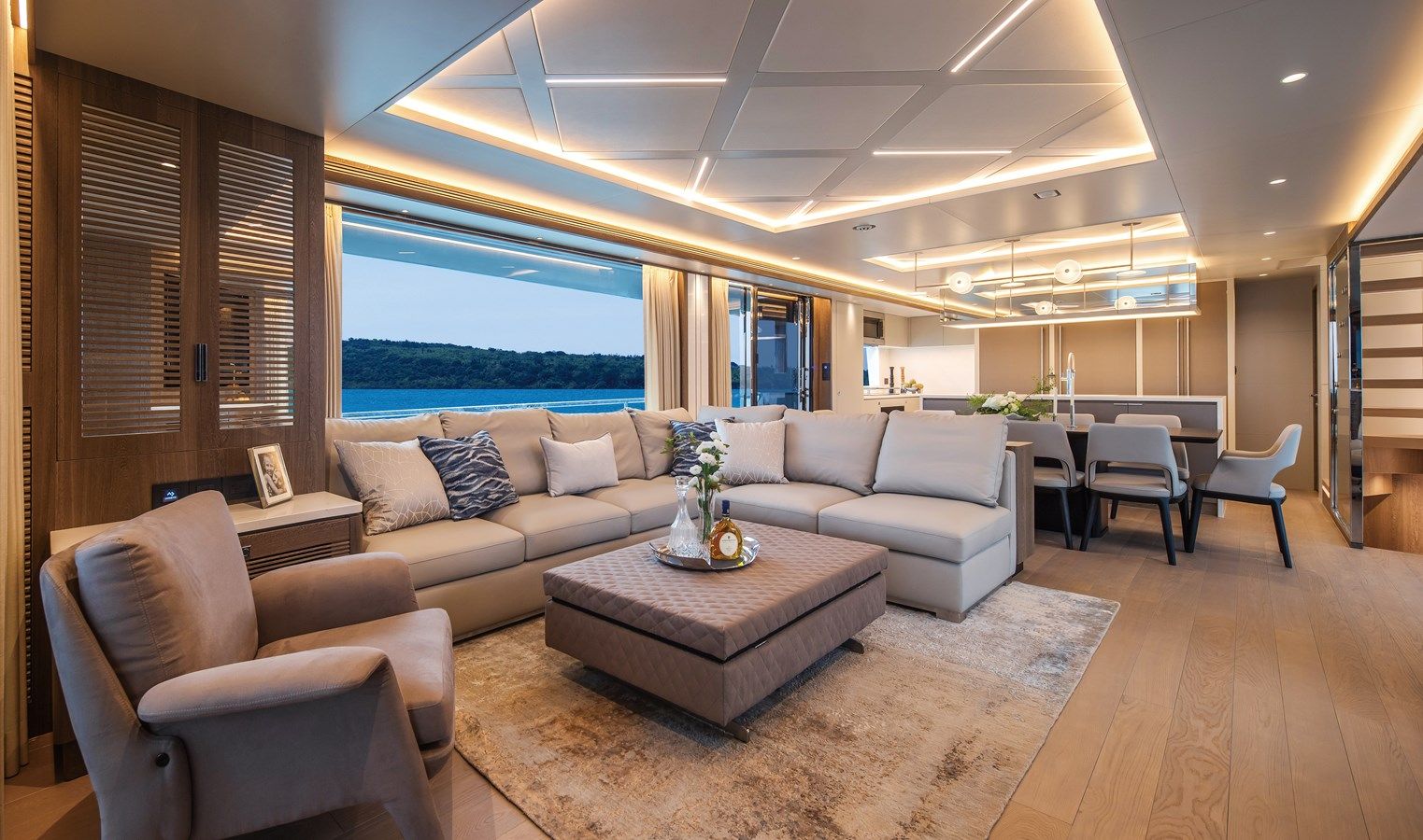 Horizon FD90-234 NOW AVAIABLE - Horizon Yachts price