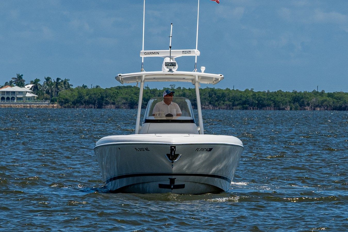 Стоимость яхты 32' INTREPID