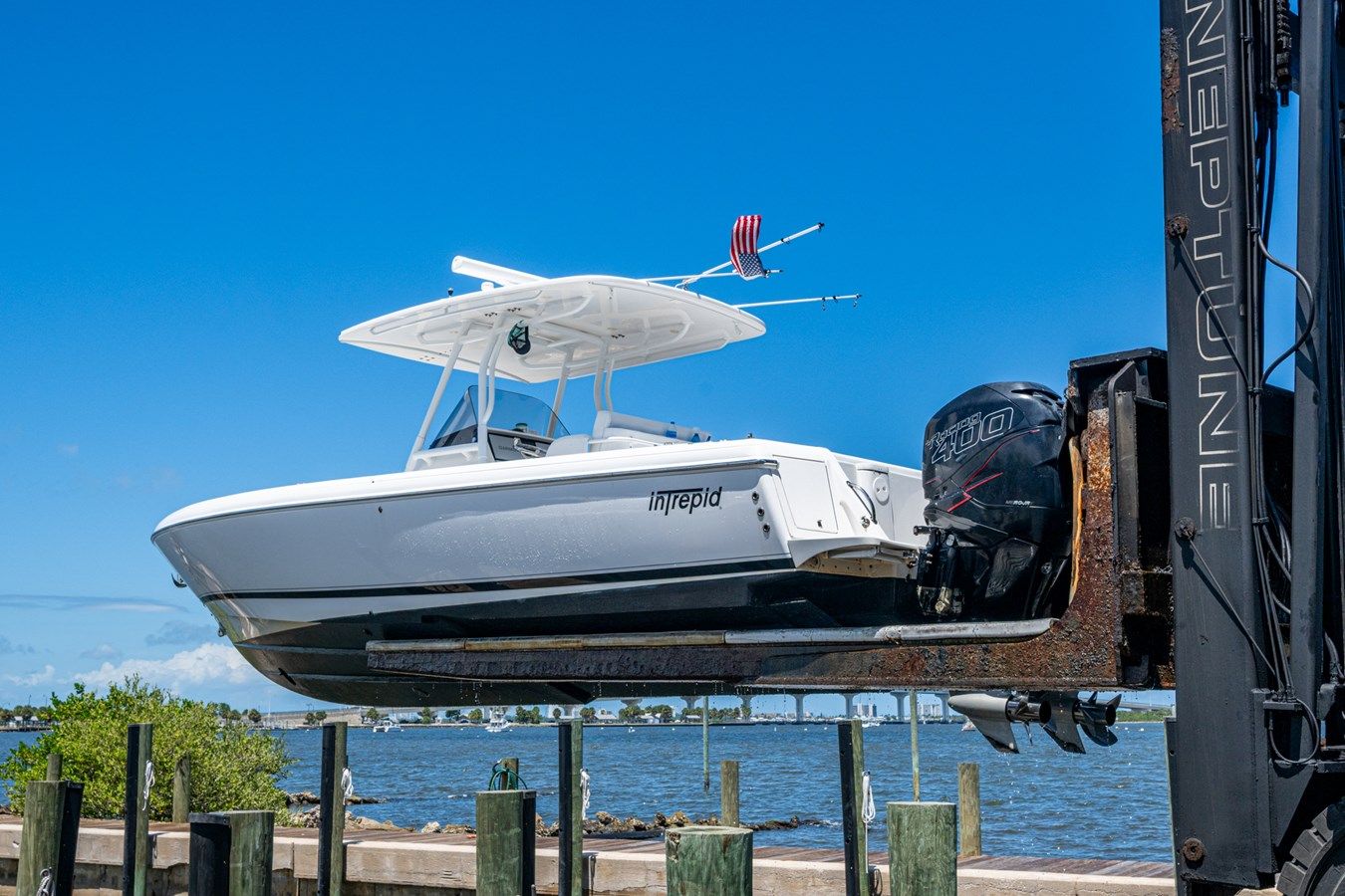 Стоимость яхты 32' INTREPID - INTREPID POWERBOATS INC.