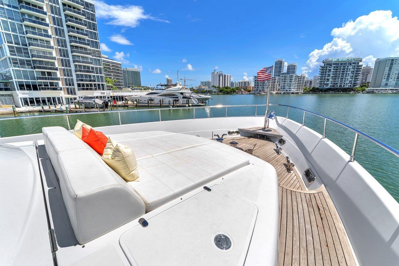 the best price on Ferretti Yachts Custom Line 94 94