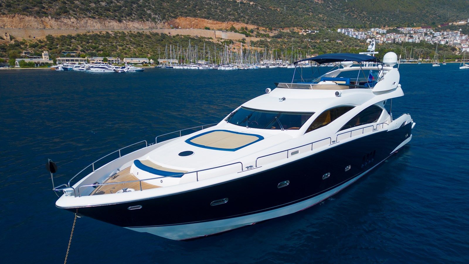 the best price on Basya Nicoli 82