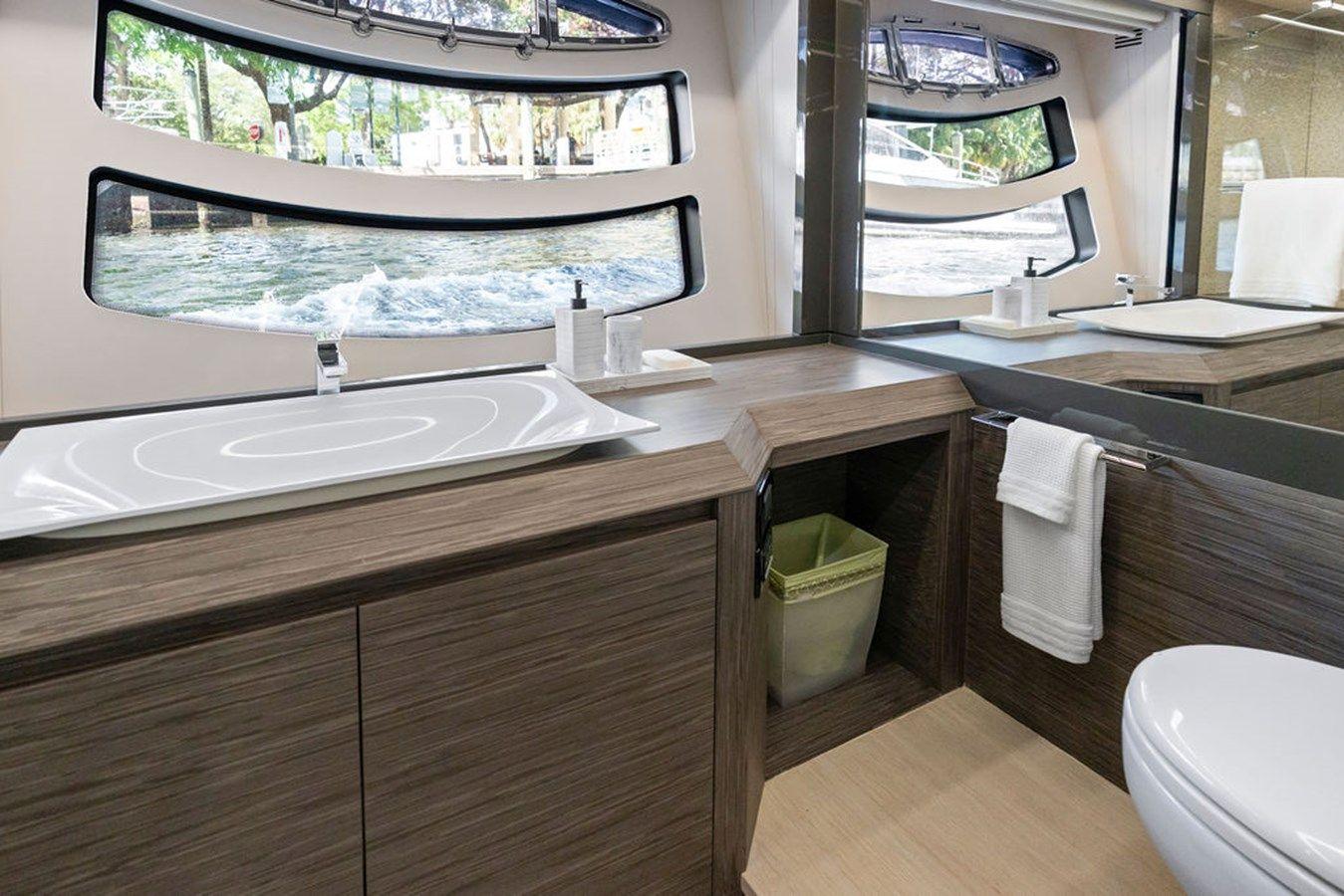 best yacht sales deals PHOENIX RISING 82