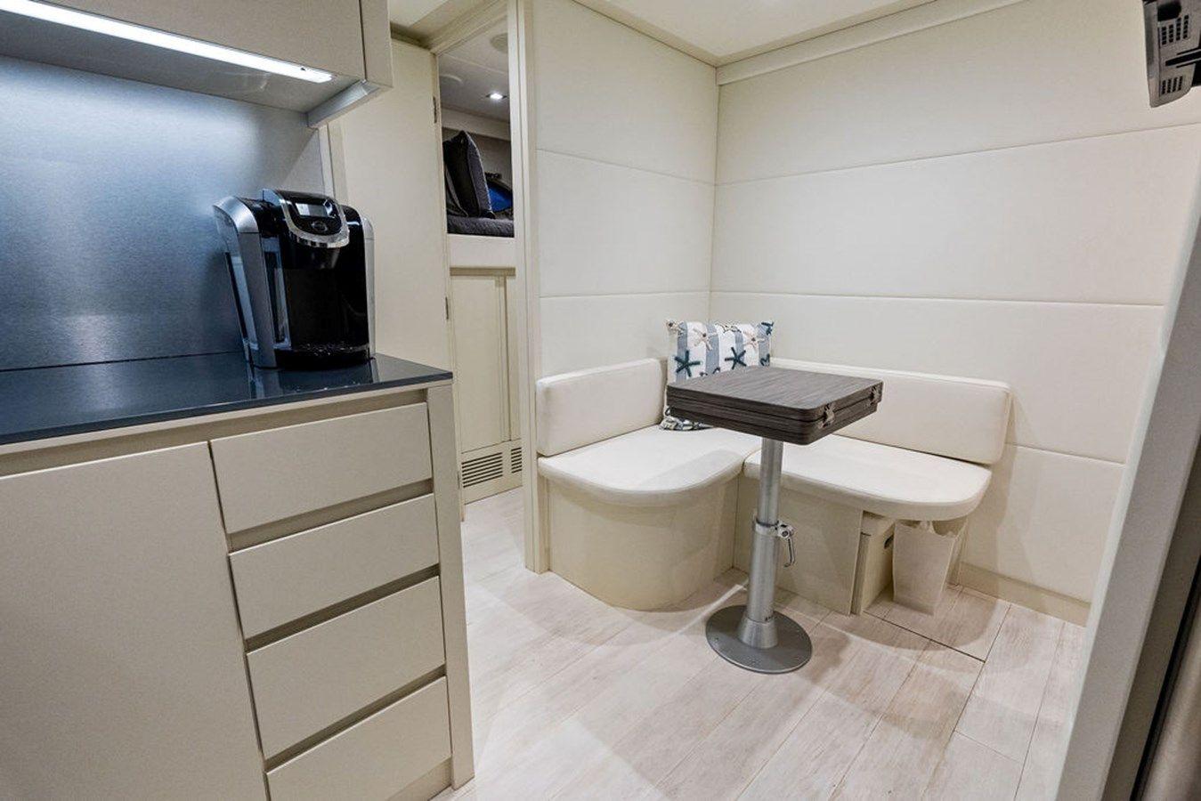 Buy a yacht PHOENIX RISING - PERSHING