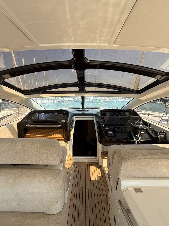 Buy a yacht RIGEL 48 - Sunseeker