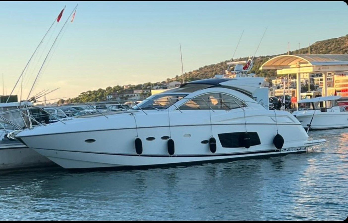 the best price on RIGEL 48